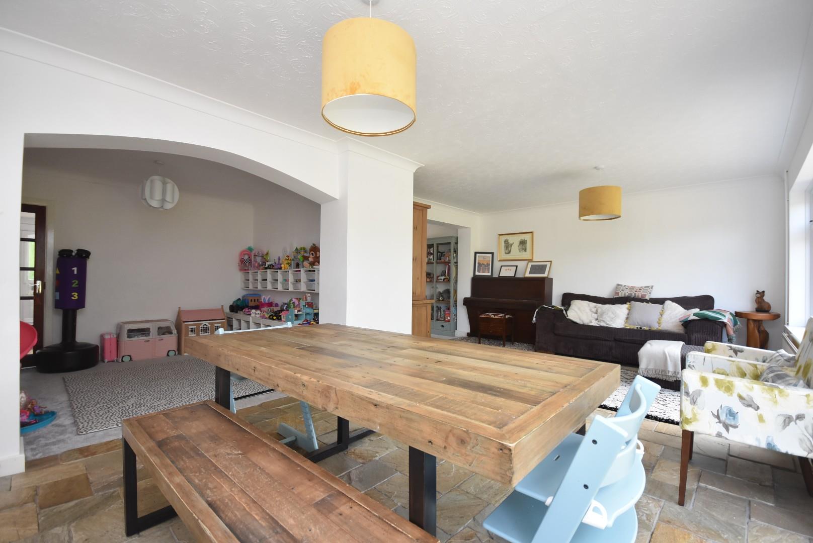 20 Knowbury Avenue, Penarth, CF64 5RX